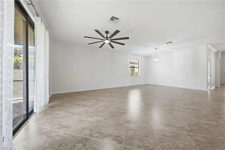 4366  Bismark  WAY, Naples, FL 34119