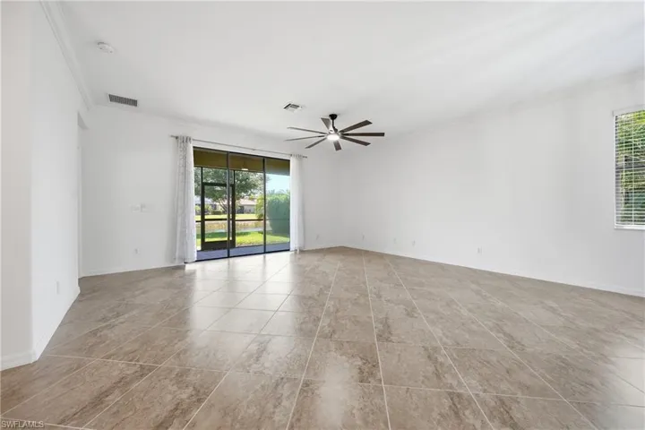 4366  Bismark  WAY, Naples, FL 34119