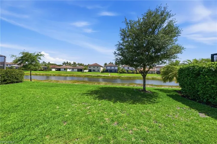 4366  Bismark  WAY, Naples, FL 34119