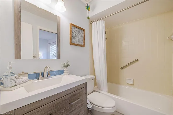 17156 Ravens Roost 7, Fort Myers, Florida 33908
