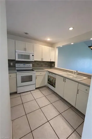 1228  Commonwealth  CIR, Naples, FL 34116