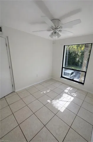 1228  Commonwealth  CIR, Naples, FL 34116