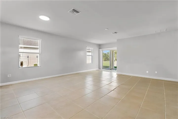 Unfurnished Livingroom