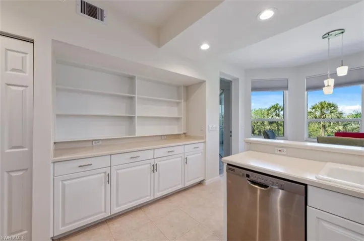 24330 Sandpiper Isle Way 203, Bonita Springs, Florida 34134