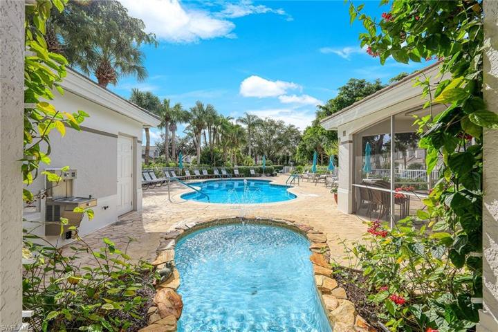 25256 Pelican Creek CIR # 201, BONITA SPRINGS FL 34134