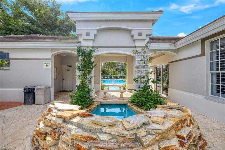 25256 Pelican Creek CIR # 201, BONITA SPRINGS FL 34134