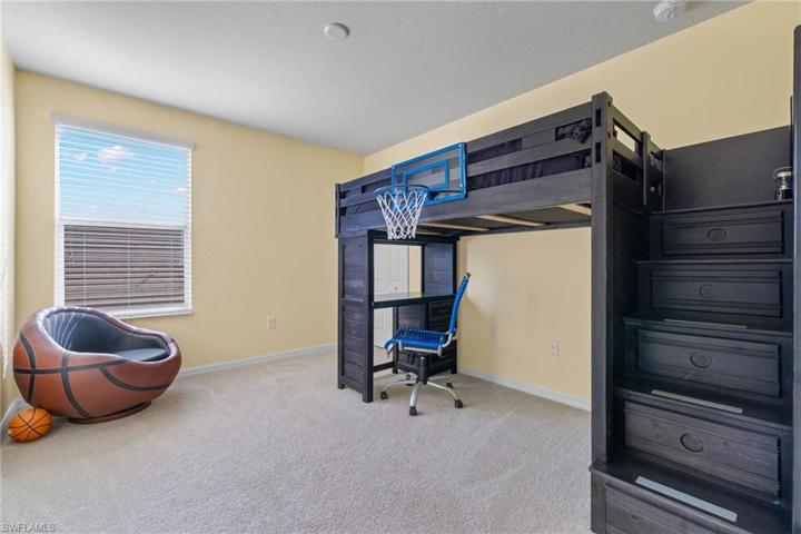 Upstairs Bedroom 2