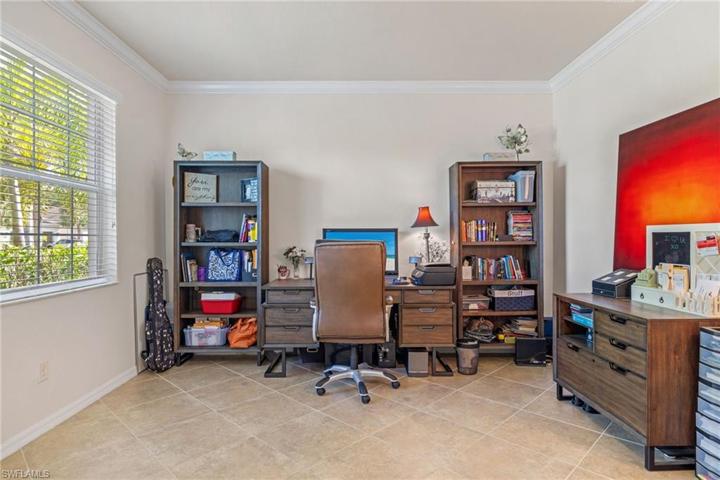 Office/Den (off entryway)