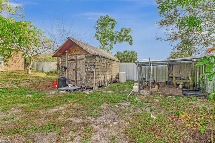 Chicken coop & Shed