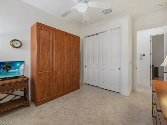 Guest W/ Murphy Bed