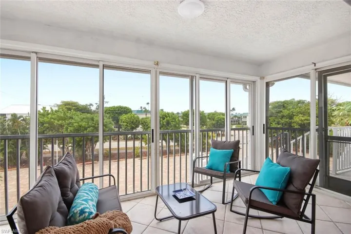 805 E Gulf Dr 8a, Sanibel, Florida 33957