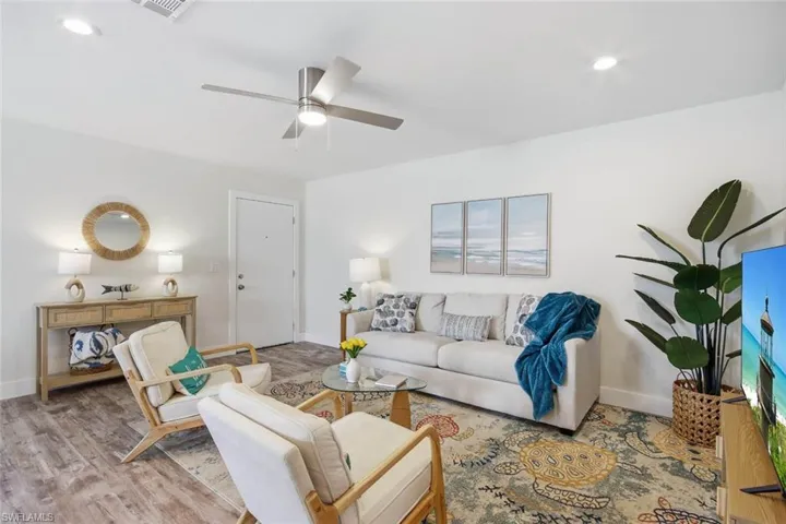 805 E Gulf Dr 8a, Sanibel, Florida 33957