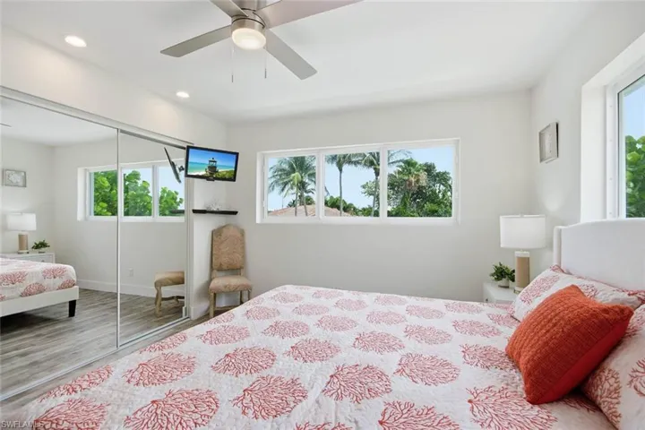 805 E Gulf Dr 8a, Sanibel, Florida 33957