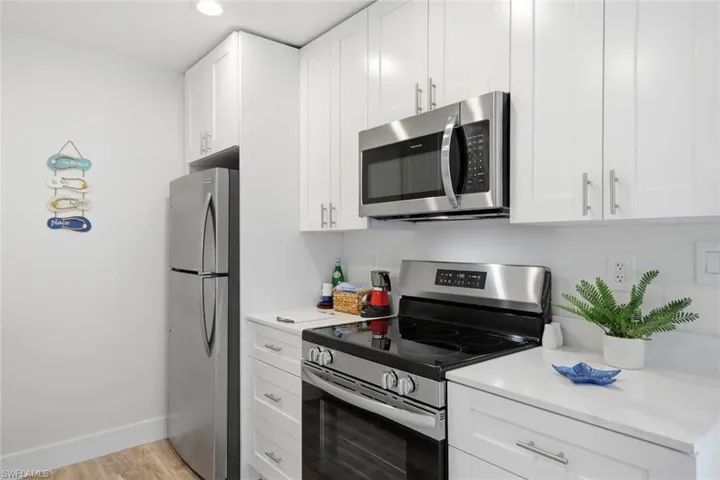 805 E Gulf Dr 8a, Sanibel, Florida 33957