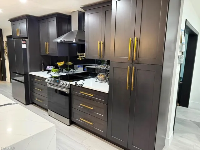 1475 N Larkwood Sq, Fort Myers, Florida 33919