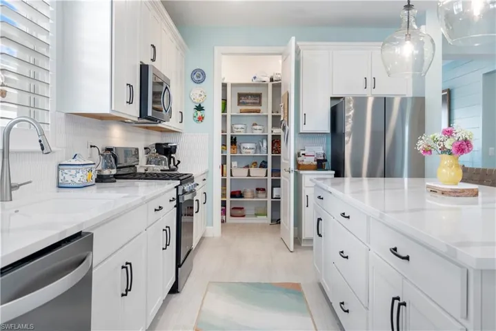 15877 Shoreline Dr, Punta Gorda, Florida 33982