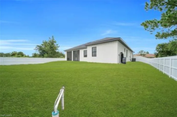 1116 Cherry St E, Lehigh Acres, Florida 33974