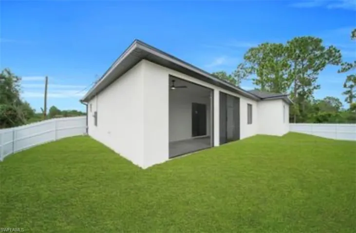 1116 Cherry St E, Lehigh Acres, Florida 33974