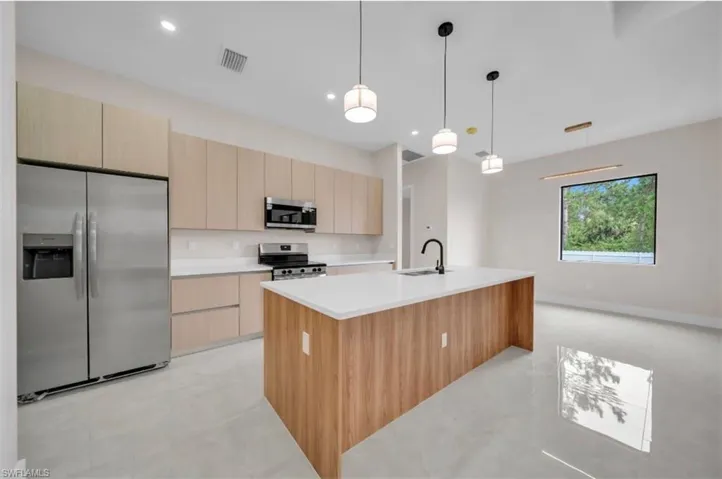 1116 Cherry St E, Lehigh Acres, Florida 33974