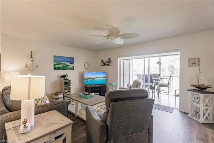 7360 Glenmoor LN # 4205, NAPLES FL 34104