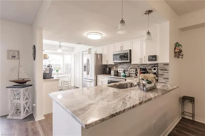 7360 Glenmoor LN # 4205, NAPLES FL 34104