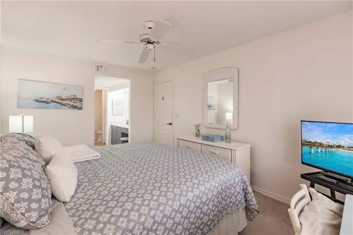 7360 Glenmoor LN # 4205, NAPLES FL 34104
