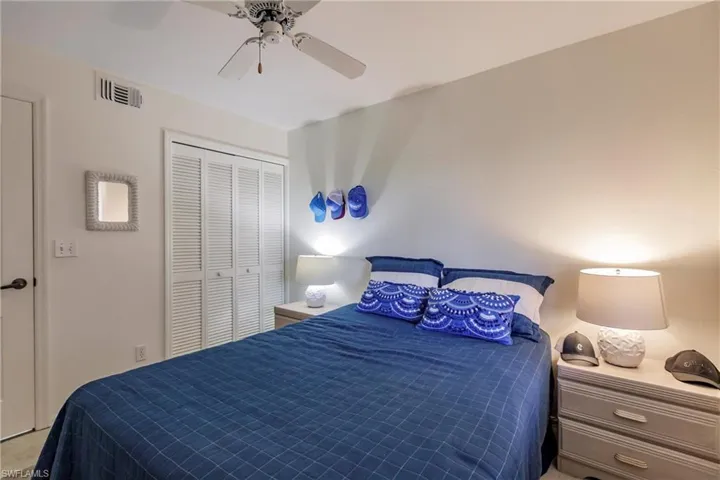 7360 Glenmoor LN # 4205, NAPLES FL 34104