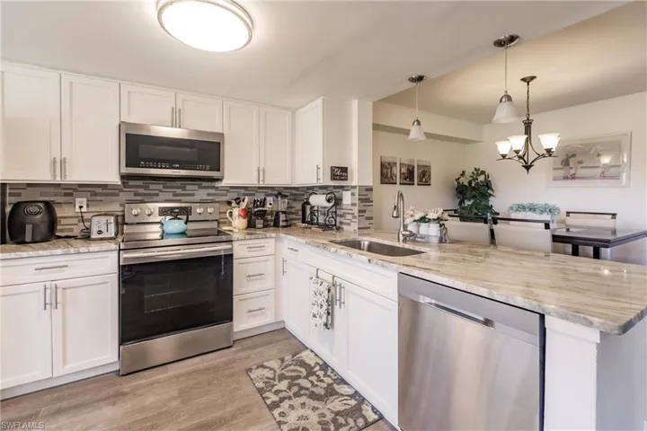 7360 Glenmoor LN # 4205, NAPLES FL 34104