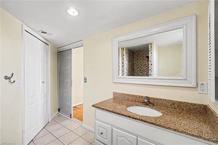 Newer cabinets, granite countertops