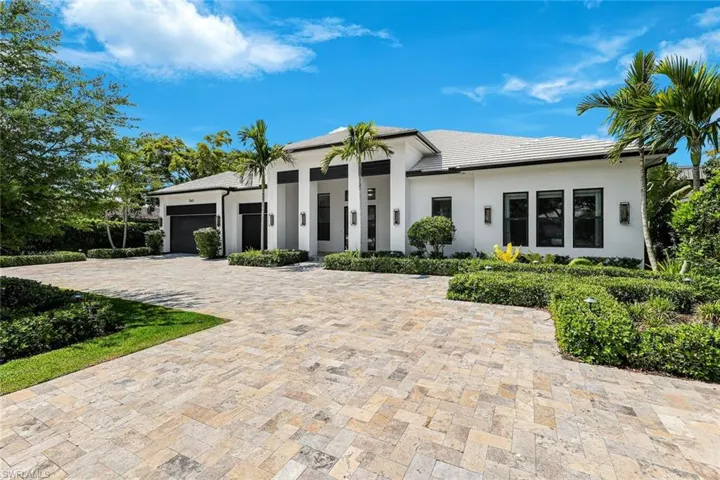 760  Park Shore  DR, Naples, FL 34103