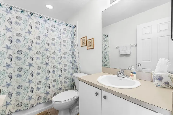 4219  Bellasol  CIR, Fort Myers, FL 33916