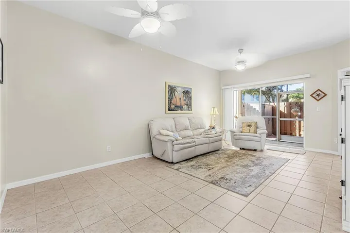 4219  Bellasol  CIR, Fort Myers, FL 33916