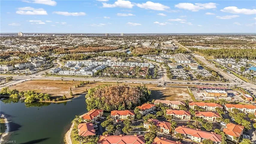 4219  Bellasol  CIR, Fort Myers, FL 33916