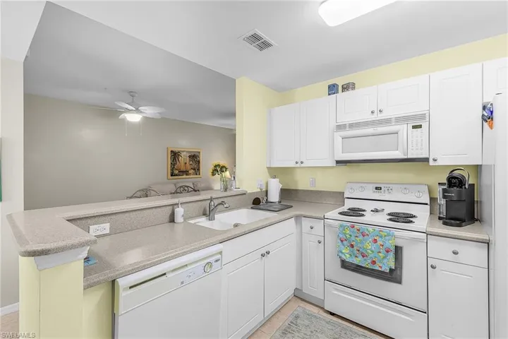 4219  Bellasol  CIR, Fort Myers, FL 33916