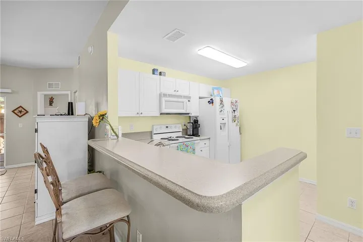 4219  Bellasol  CIR, Fort Myers, FL 33916