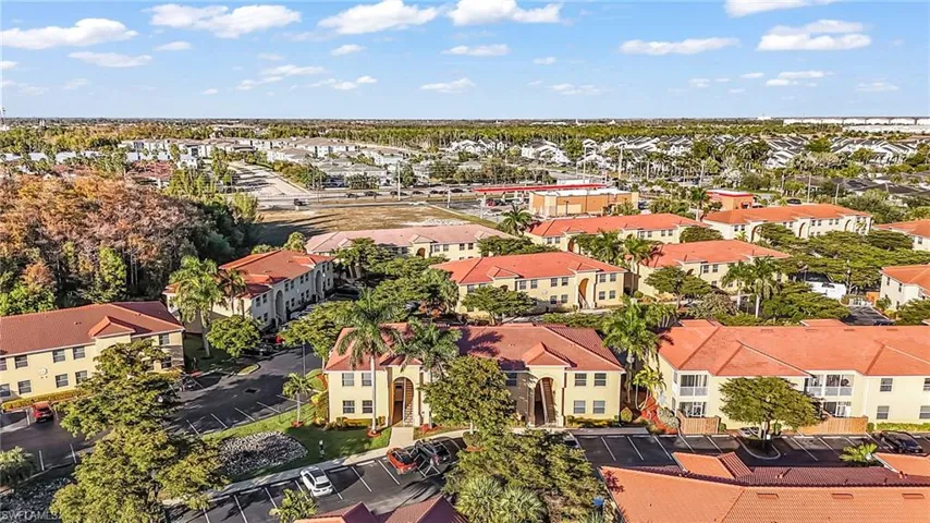 4219  Bellasol  CIR, Fort Myers, FL 33916