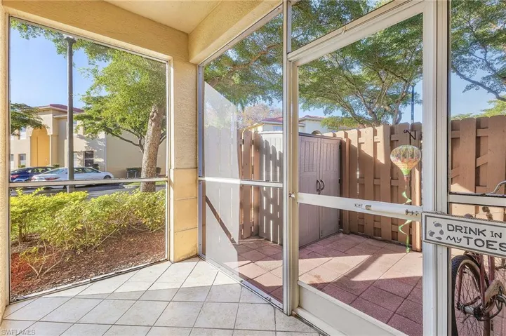4219  Bellasol  CIR, Fort Myers, FL 33916