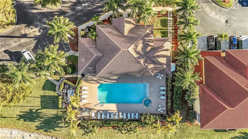 4219  Bellasol  CIR, Fort Myers, FL 33916