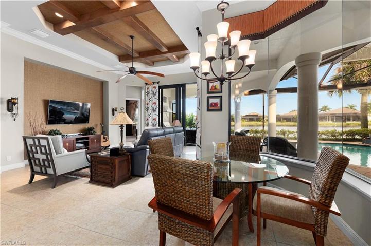 EAT IN KITCHEN...FAMILY ROOM