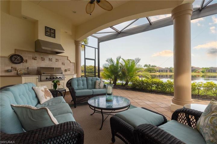 Big lanai underroof