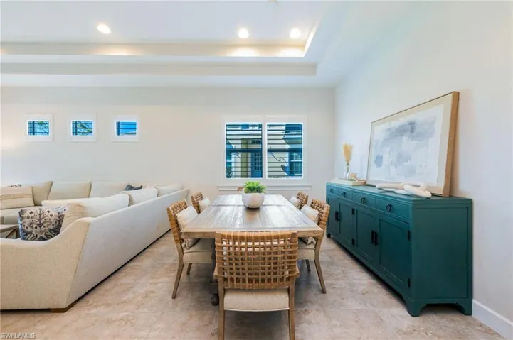 6439  Negril Isle  DR, Naples, FL 34113