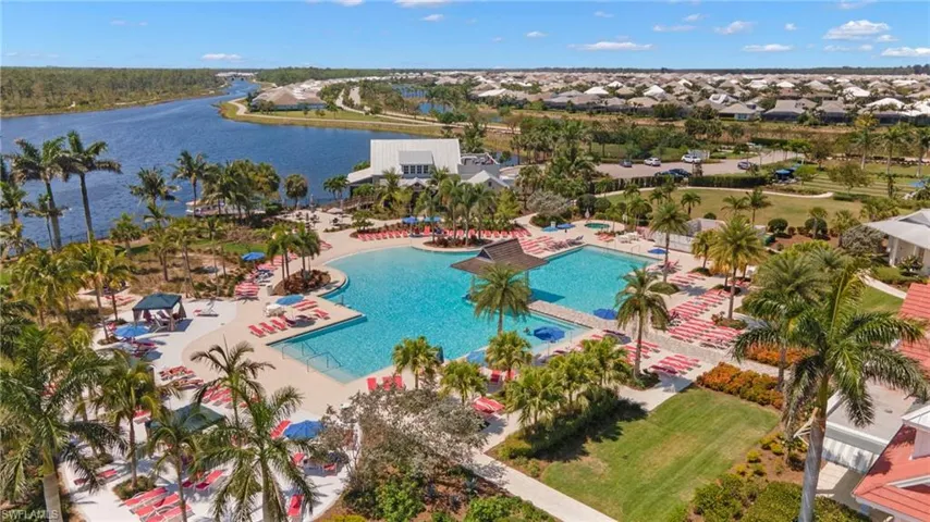 6439  Negril Isle  DR, Naples, FL 34113