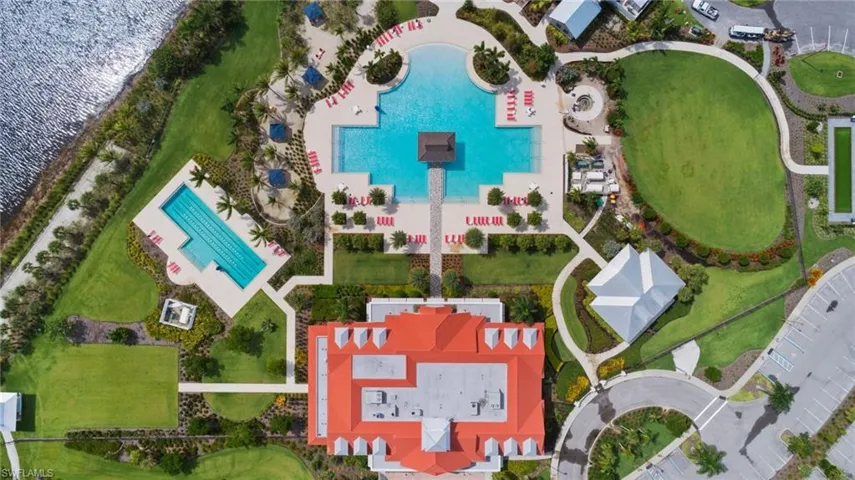 6439  Negril Isle  DR, Naples, FL 34113