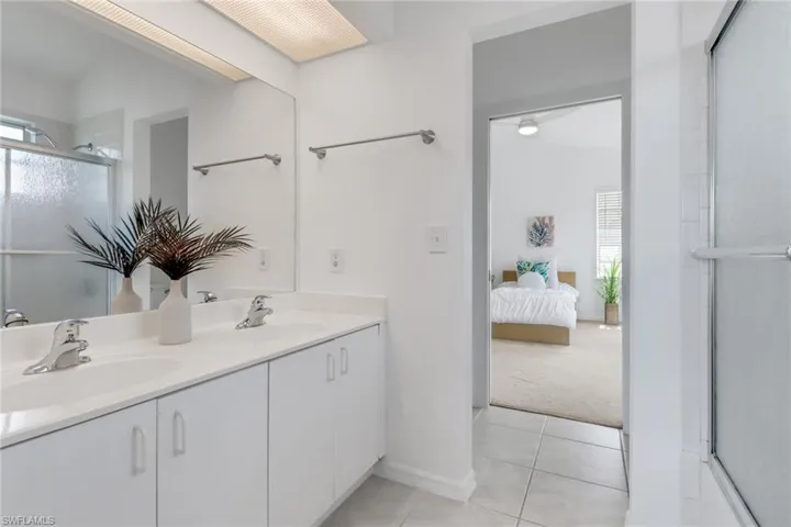 jack and jill bath upstairs