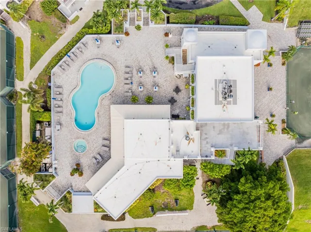 4787 Europa Dr, Naples, Florida 34105