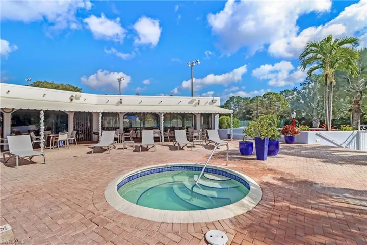 4787 Europa Dr, Naples, Florida 34105
