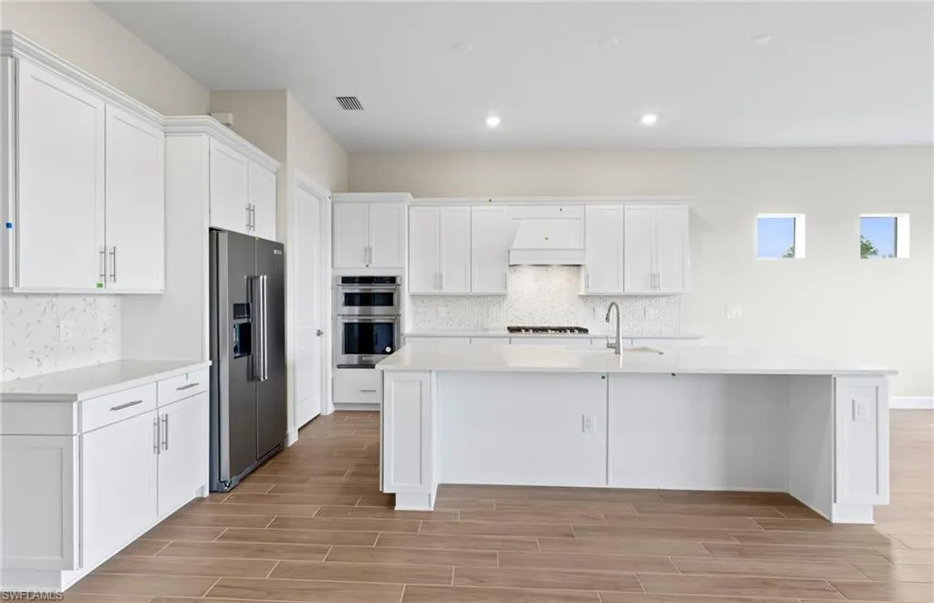 17800 Olive Branch CT, North Fort Myers, FL 33917,225023999