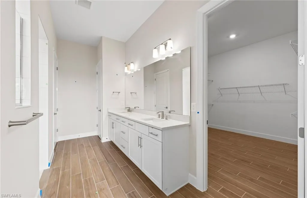 17800 Olive Branch CT, North Fort Myers, FL 33917,225023999