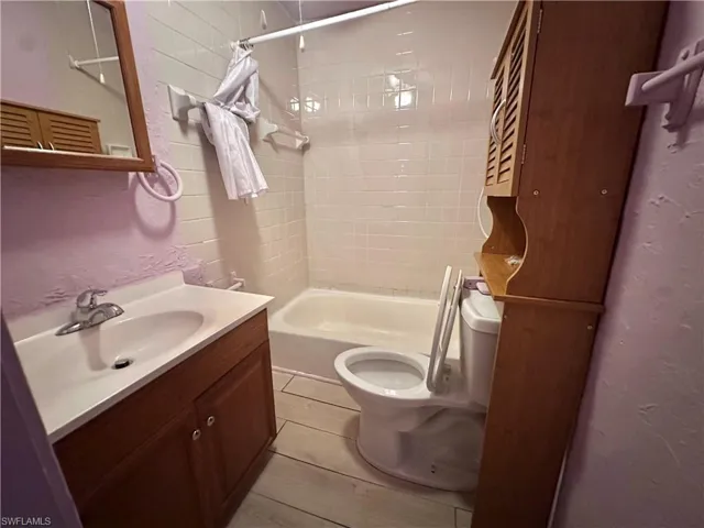 4428 Bessie Ave, Fort Myers, Florida 33905