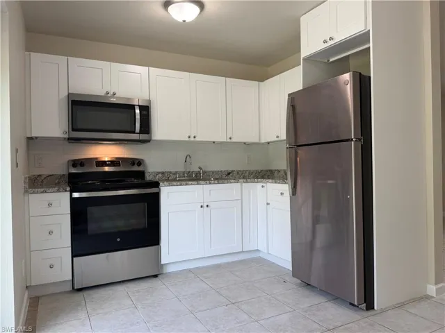 2601 47th Ter Sw B, Naples, Florida 34116